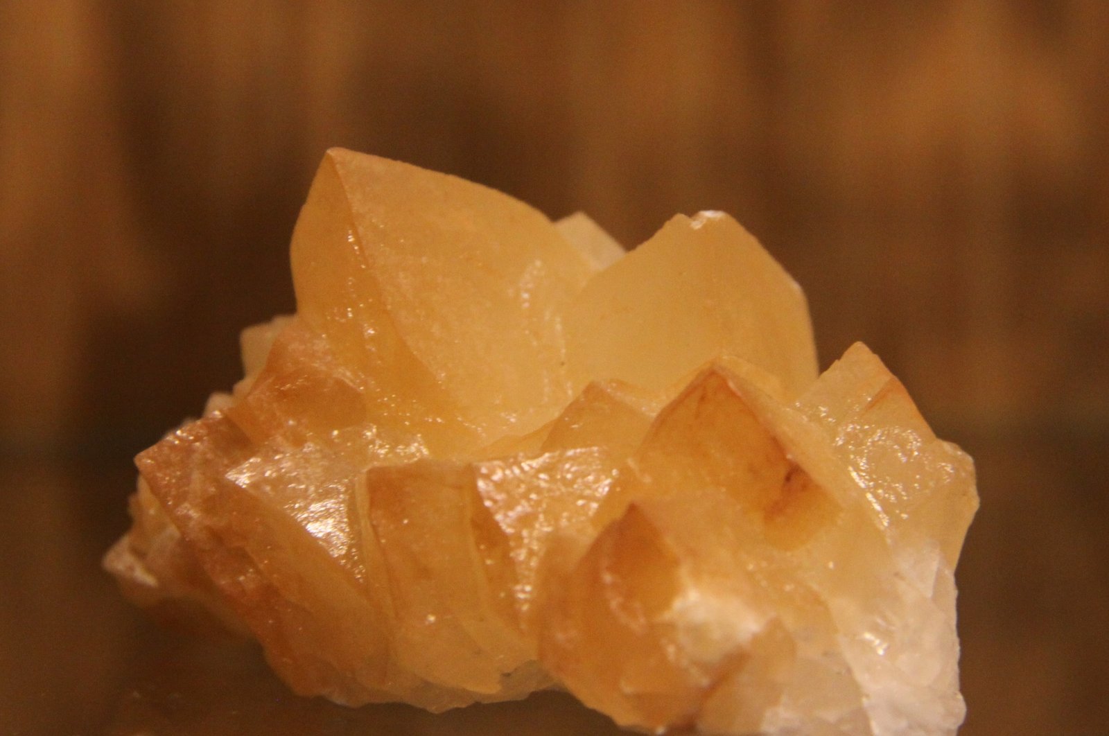 Calcite
63mm  x 45mm x 50mm
(Autor: Firmo Espinar)