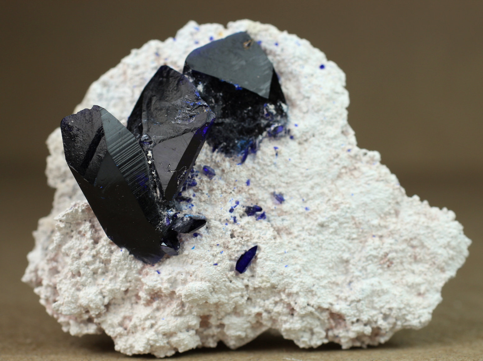 Azurite
5.5 x 4.3 x 2 centimeters
(Autor: Ricardo Melendez)