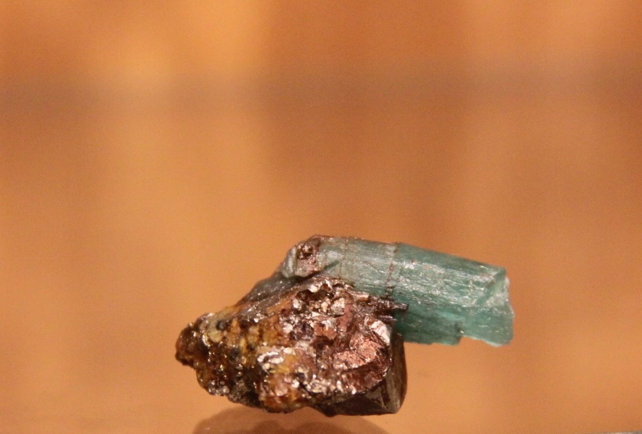 Beryl (variety emerald)
24mm x 37mm  x 24mm
(Autor: Firmo Espinar)