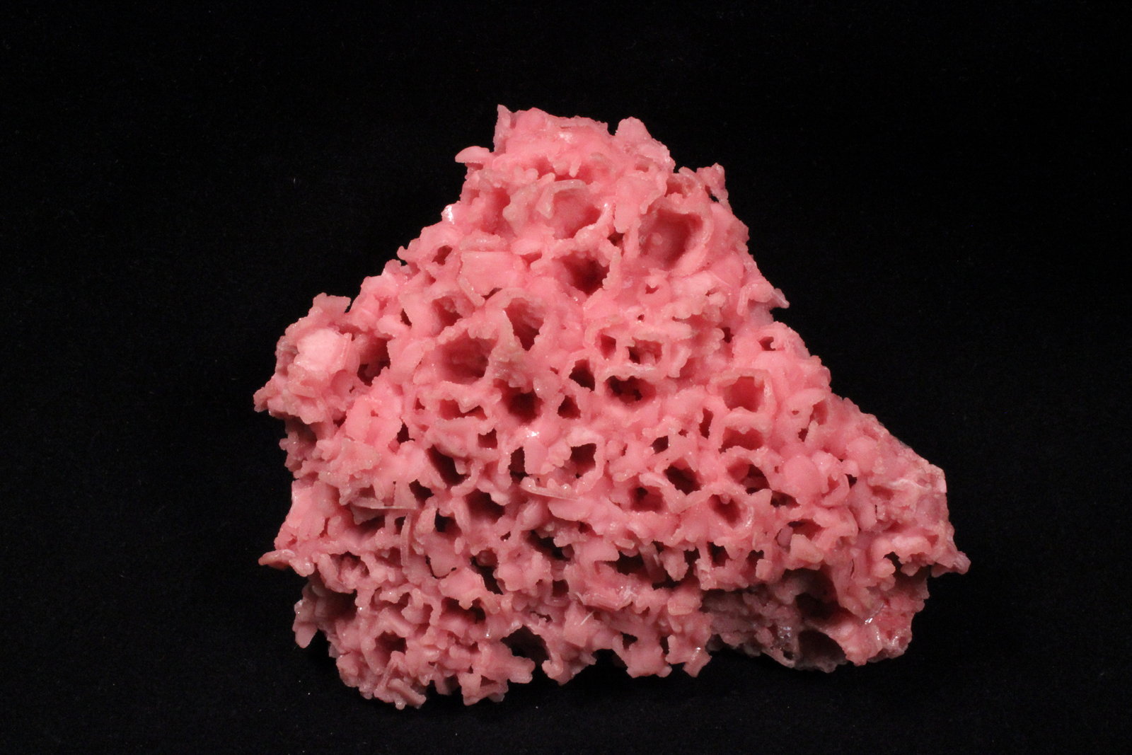 Rhodochrosite after Calcite, Quartz, Pyrite
115 mm x 100 mm x 50 mm
(Autor: Don Lum)