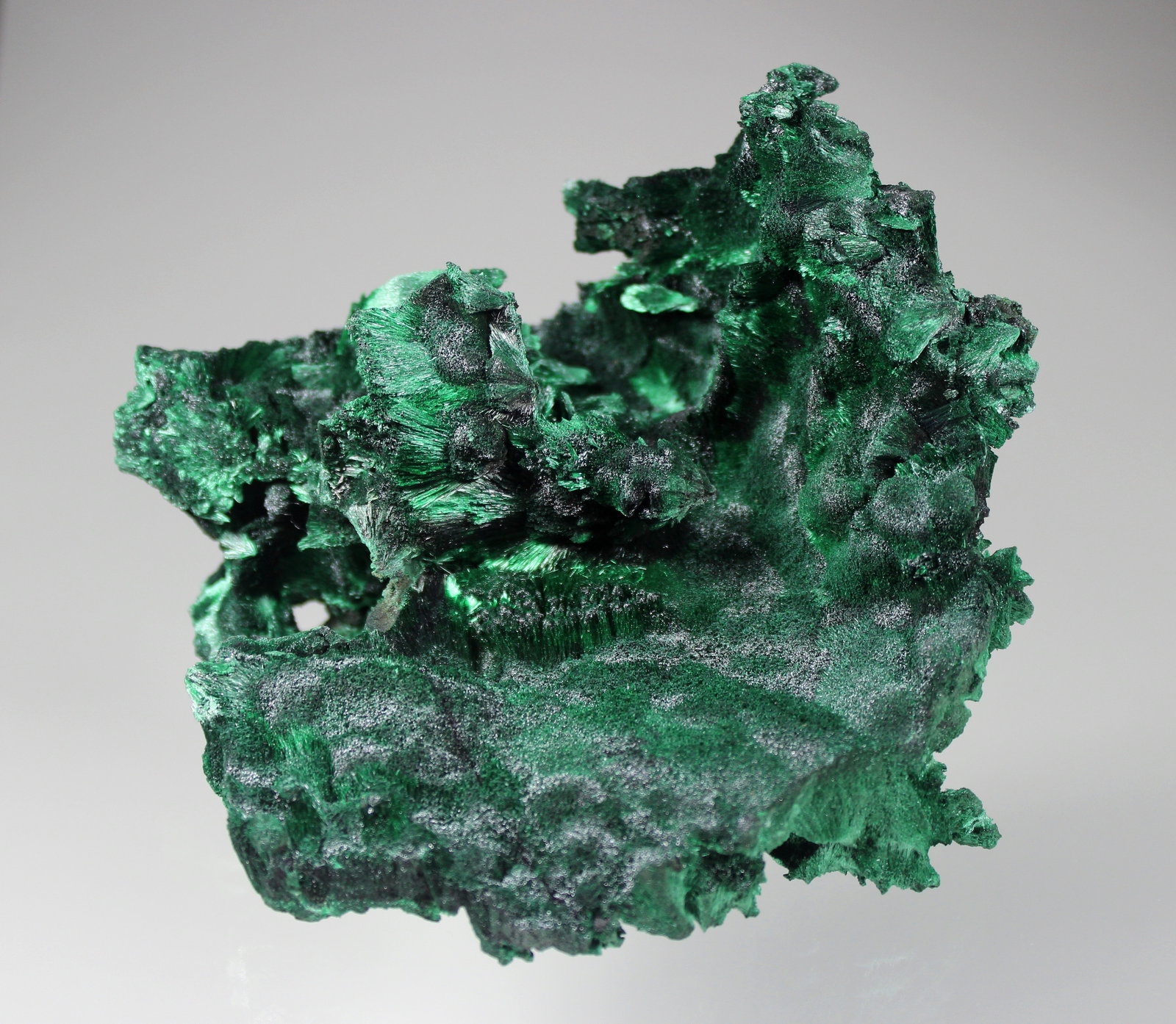 Brochantite, Malachite
125 mm x 130 mm x 100 mm
(Autor: Don Lum)