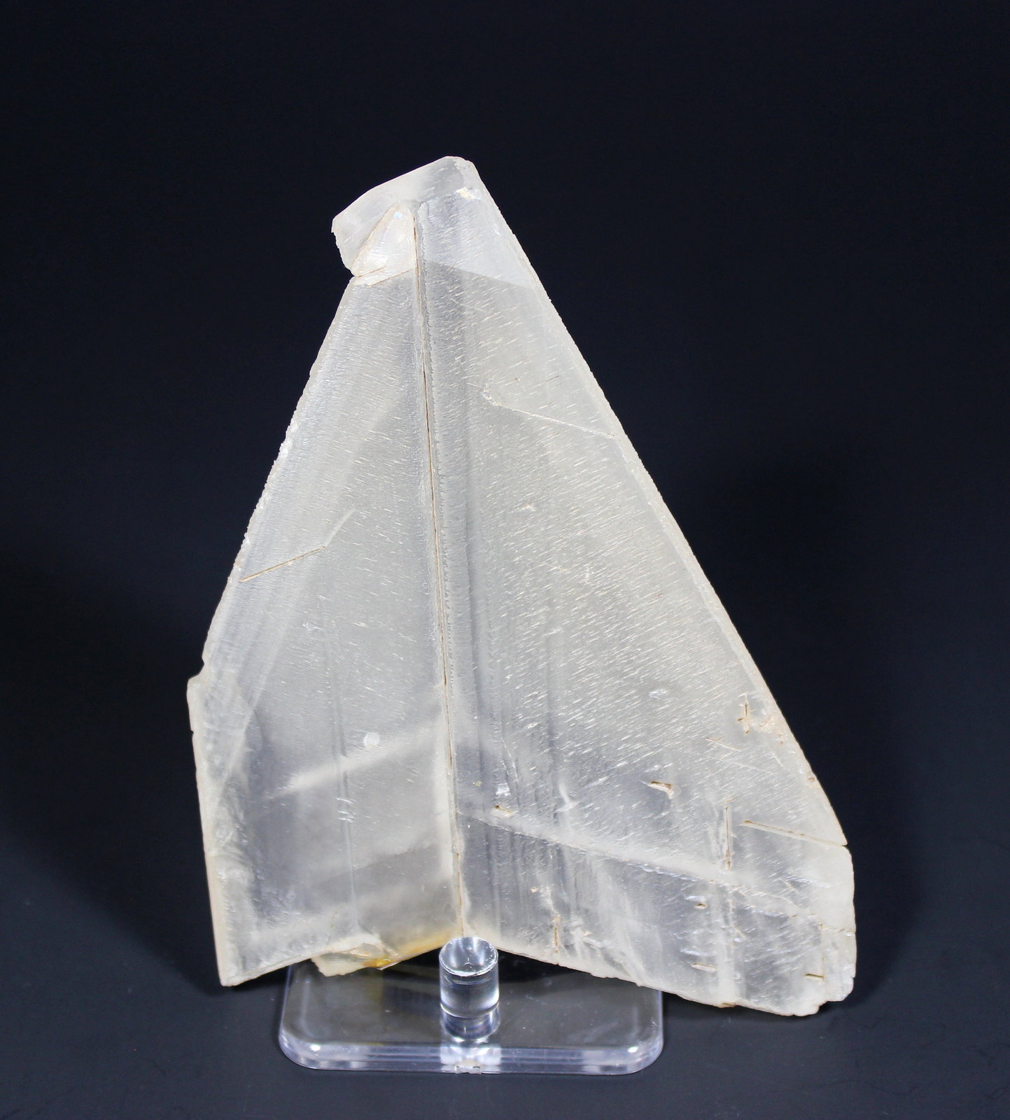 Calcite
152 mm x 122 mm x 8.7 mm
(Autor: Don Lum)