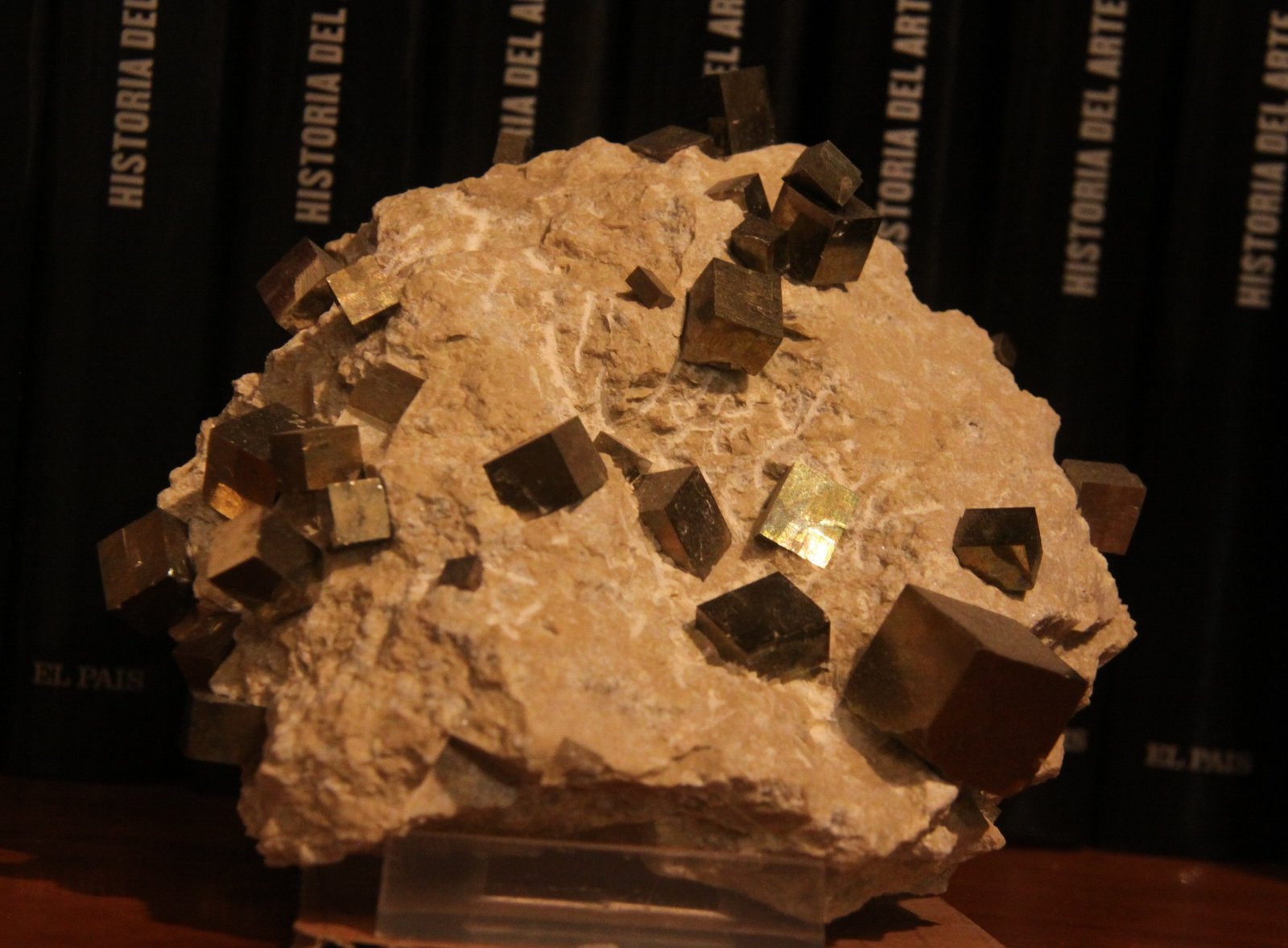 Pyrite
13cm x 11cm x 6cm
(Autor: Firmo Espinar)