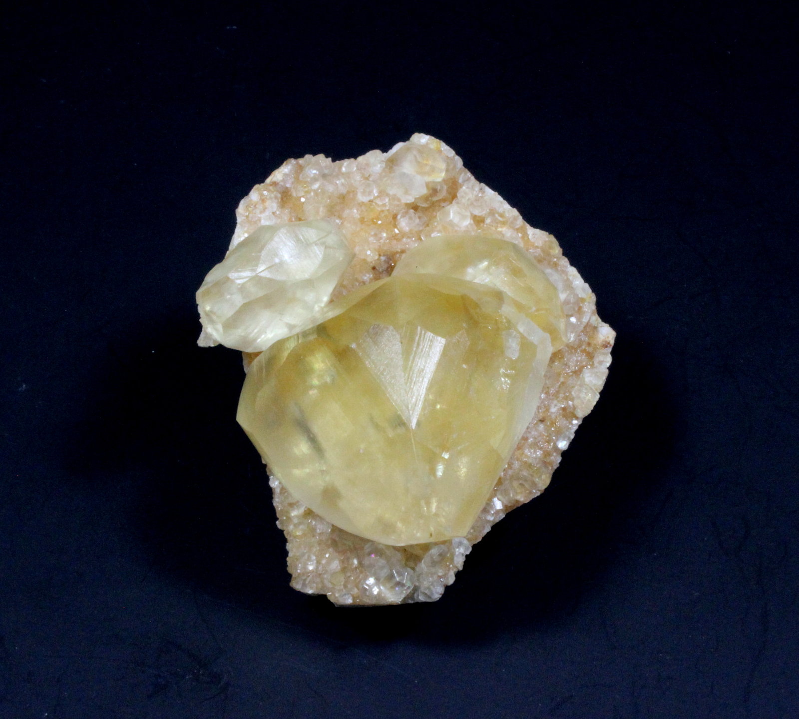 Calcite
58 mm x 51 mm x 37 mm
(Autor: Don Lum)