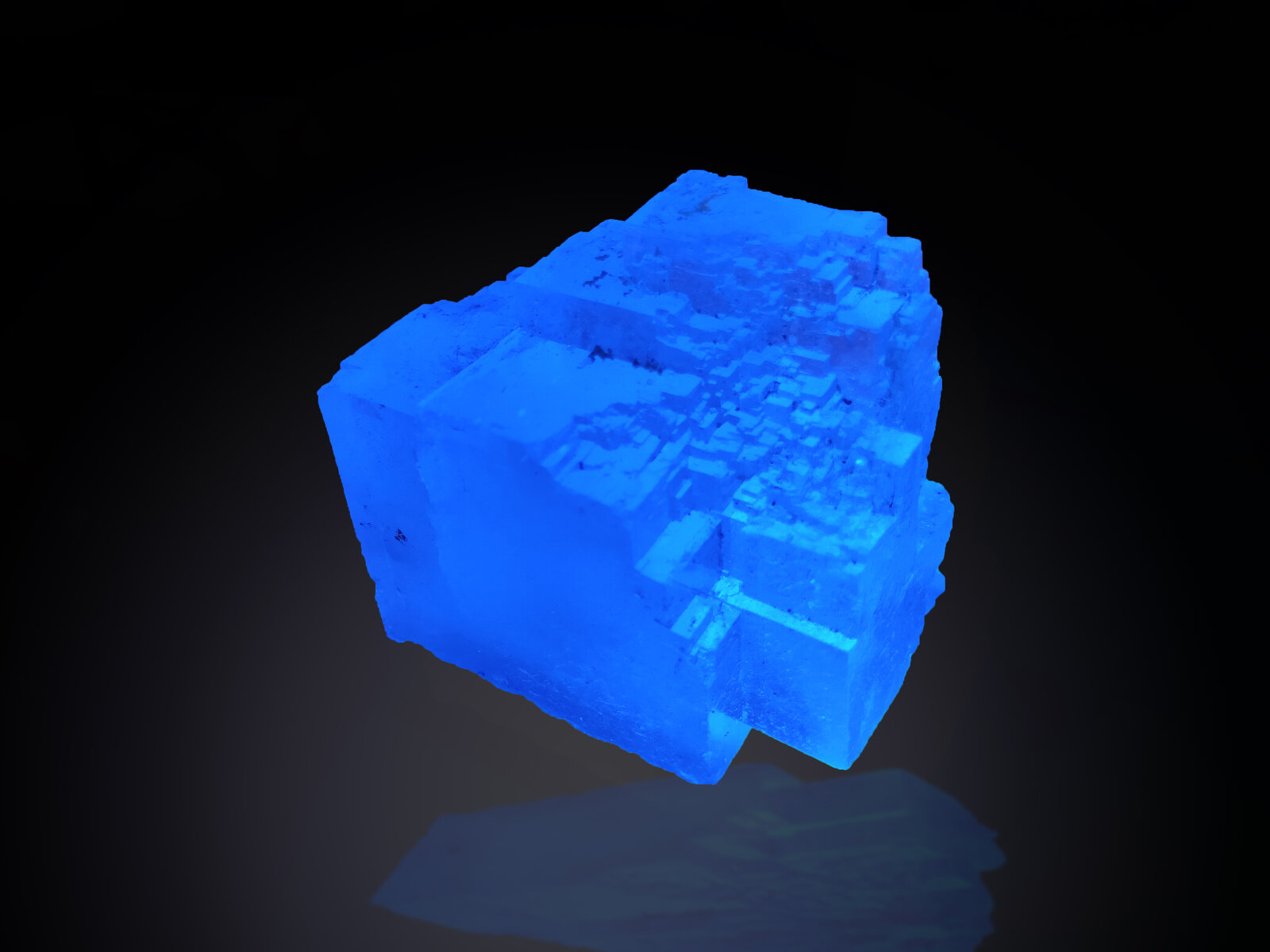 Halite
40 mm x 38 mm x 30 mm
(Autor: Firmo Espinar)
