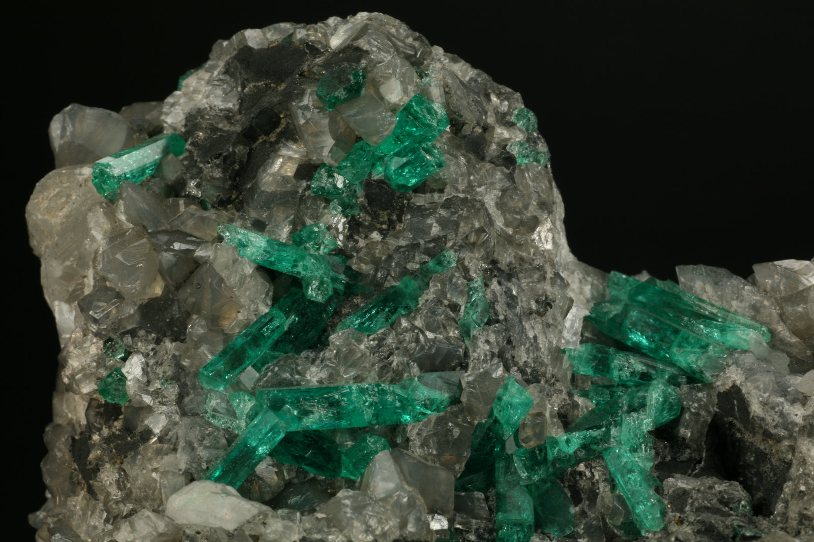 Beryl (variety emerald), Calcite
Detail
(Autor: Fiebre Verde)