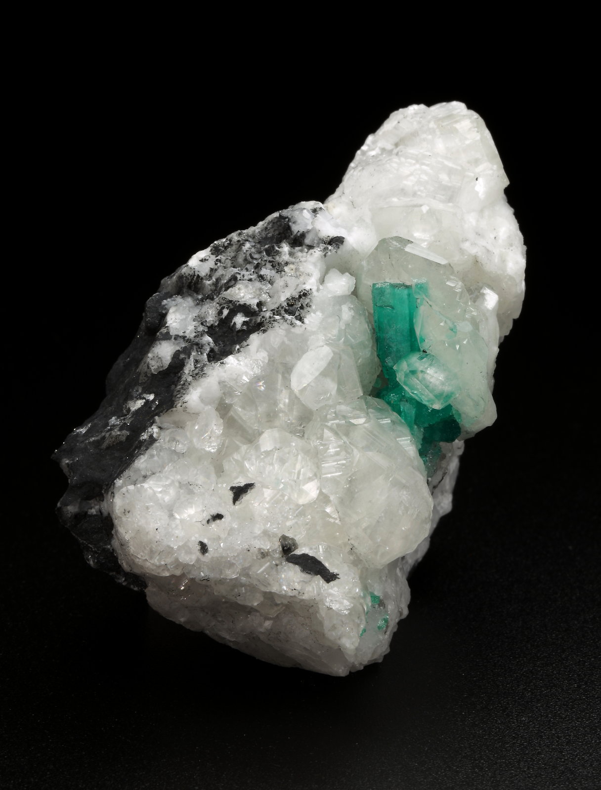 Beryl (variety emerald), Calcite
45x47x32mm, xl=15mm
(Autor: Fiebre Verde)