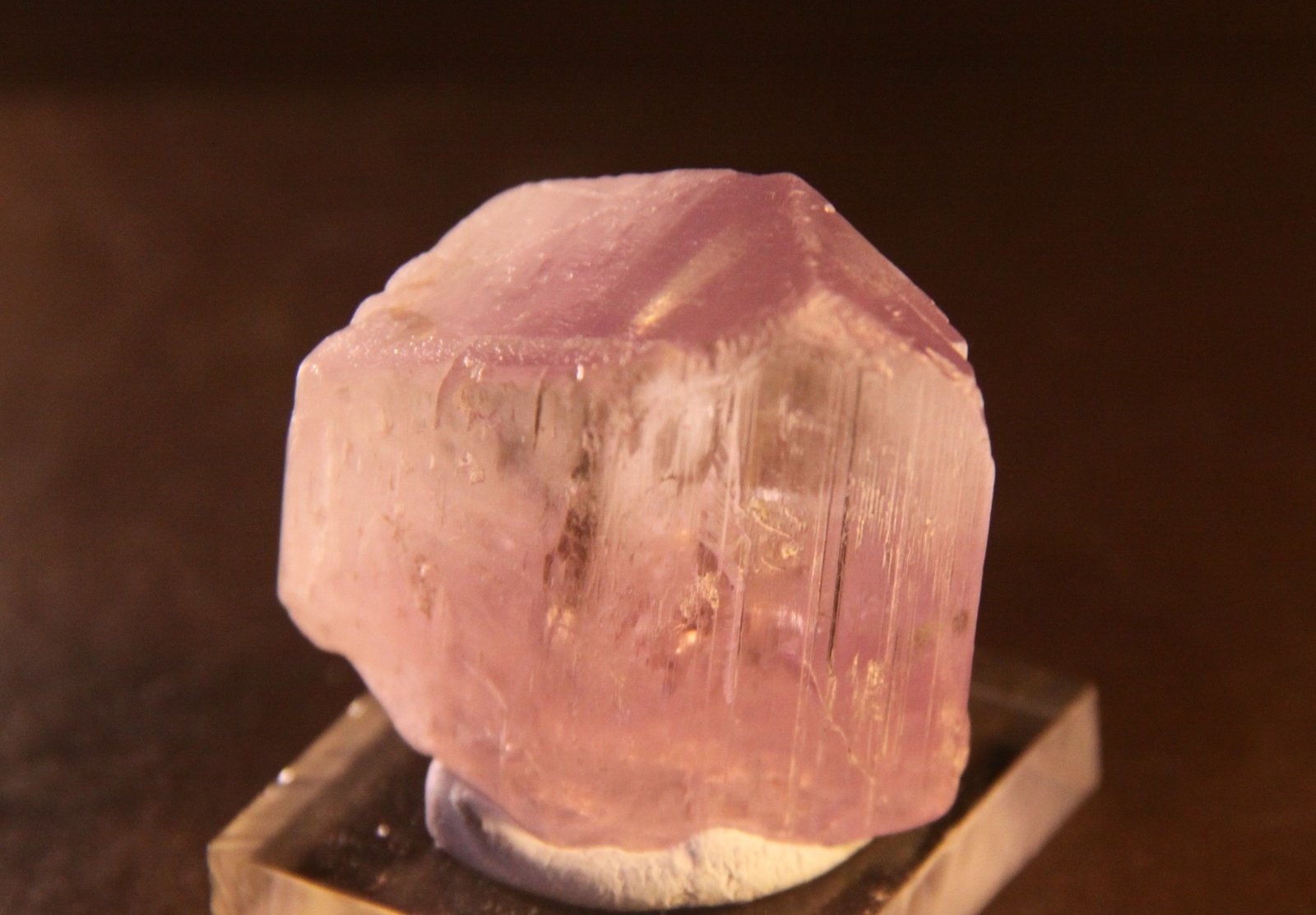 Spodumene (variety kunzite)
38mm x 33mm x 17mm
(Autor: Firmo Espinar)