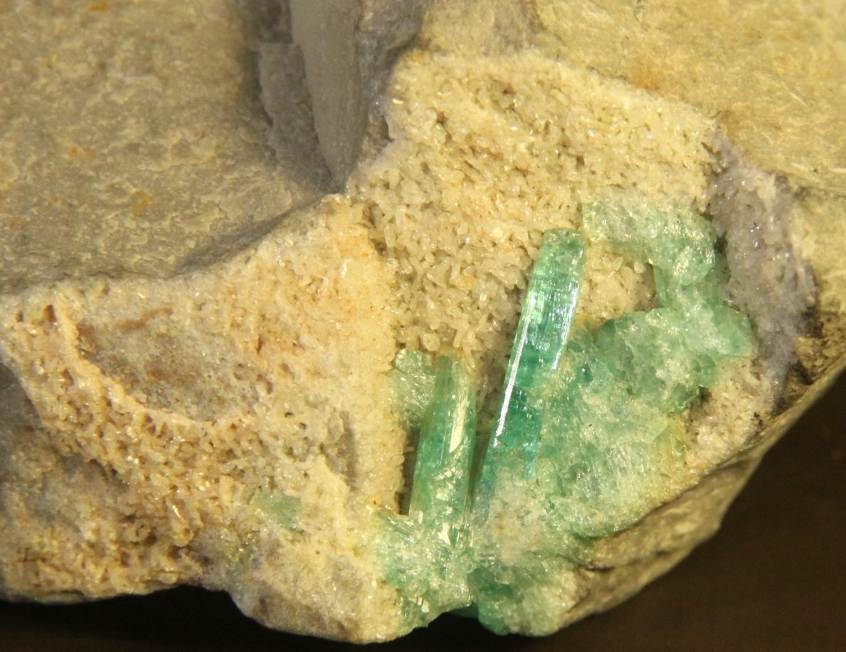 Beryl (variety emerald)
73mm x 84mm x 43 mm
(Autor: Firmo Espinar)