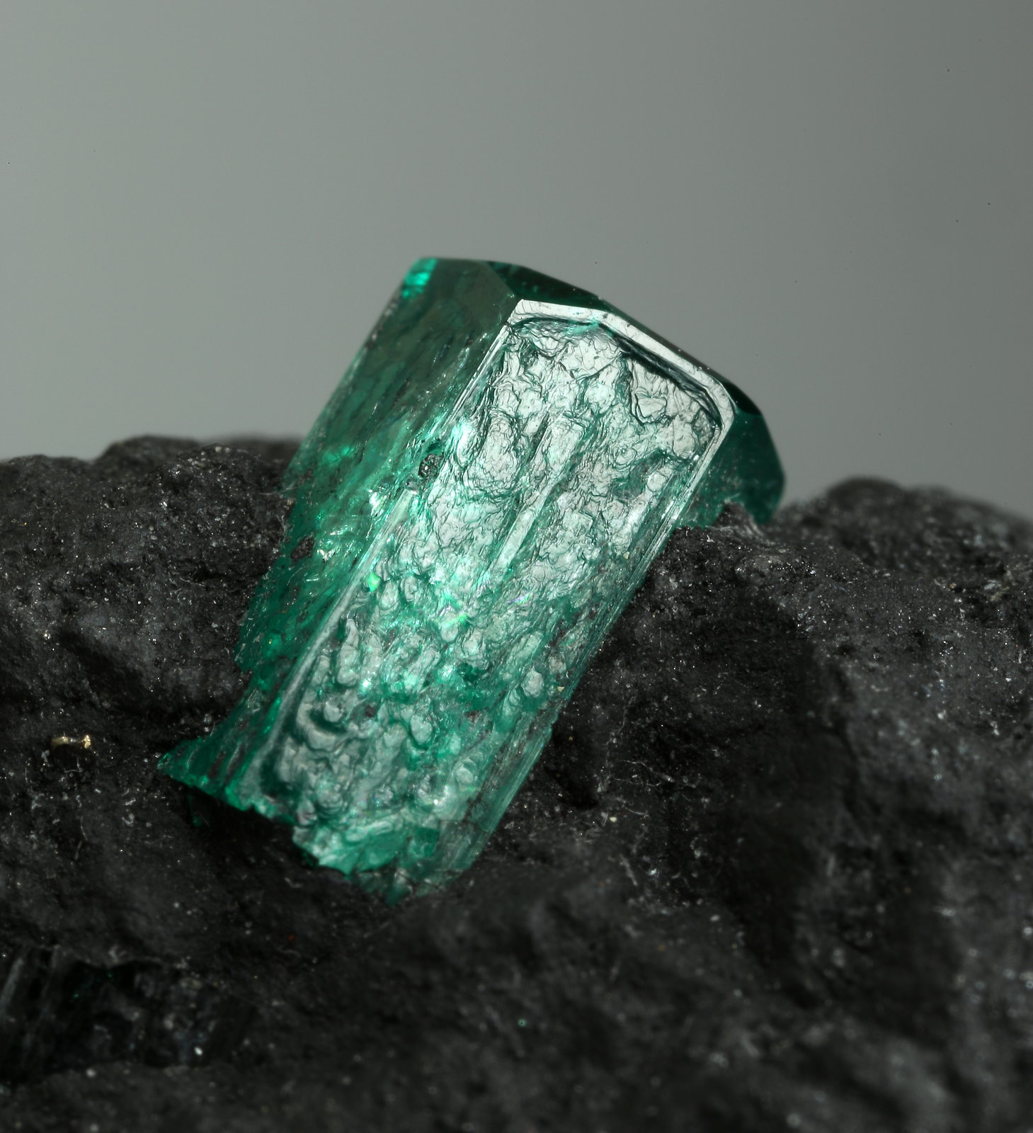 Beryl (variety emerald)
37x20x32mm, xls=10 & 7.5mm
(Autor: Fiebre Verde)