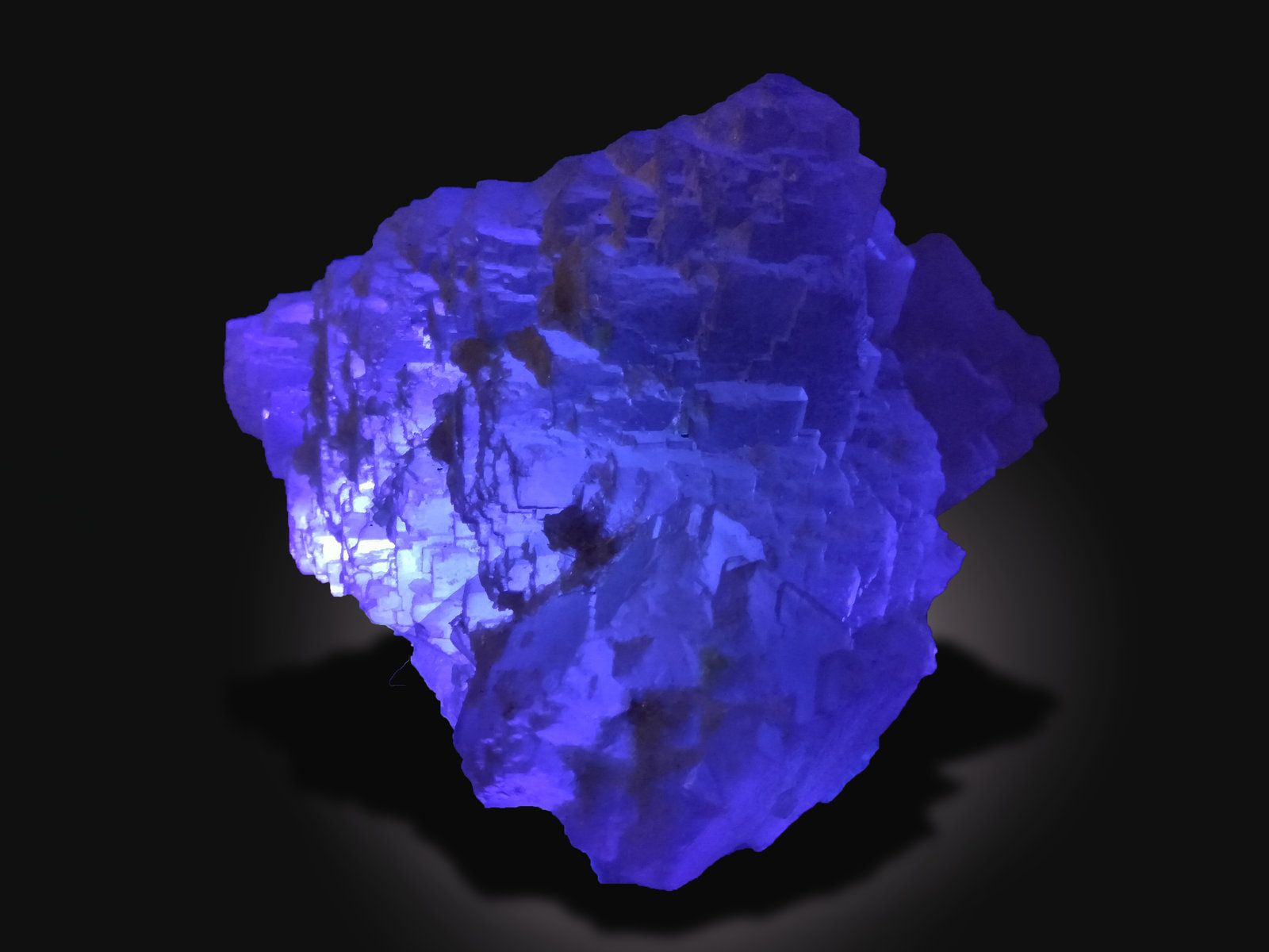 Fluorite
83 mm x 75 mm x 63 mm
(Autor: Firmo Espinar)