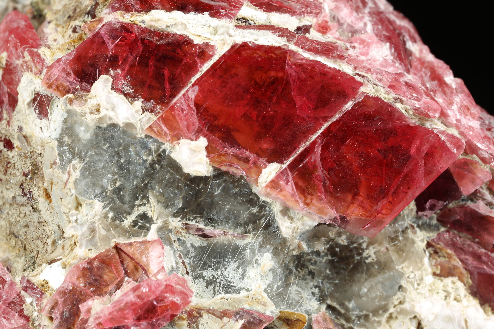 Rhodonite, Cummingtonite
59x56x31mm
(Autor: Fiebre Verde)