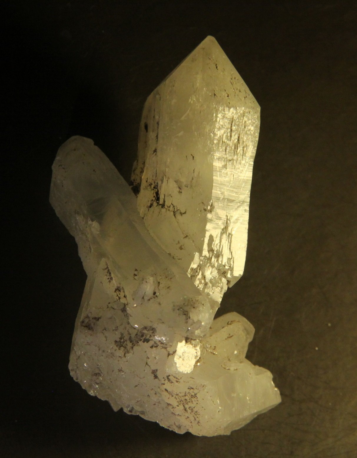 Quartz
54mm x 108mm x 42mm
(Autor: Firmo Espinar)