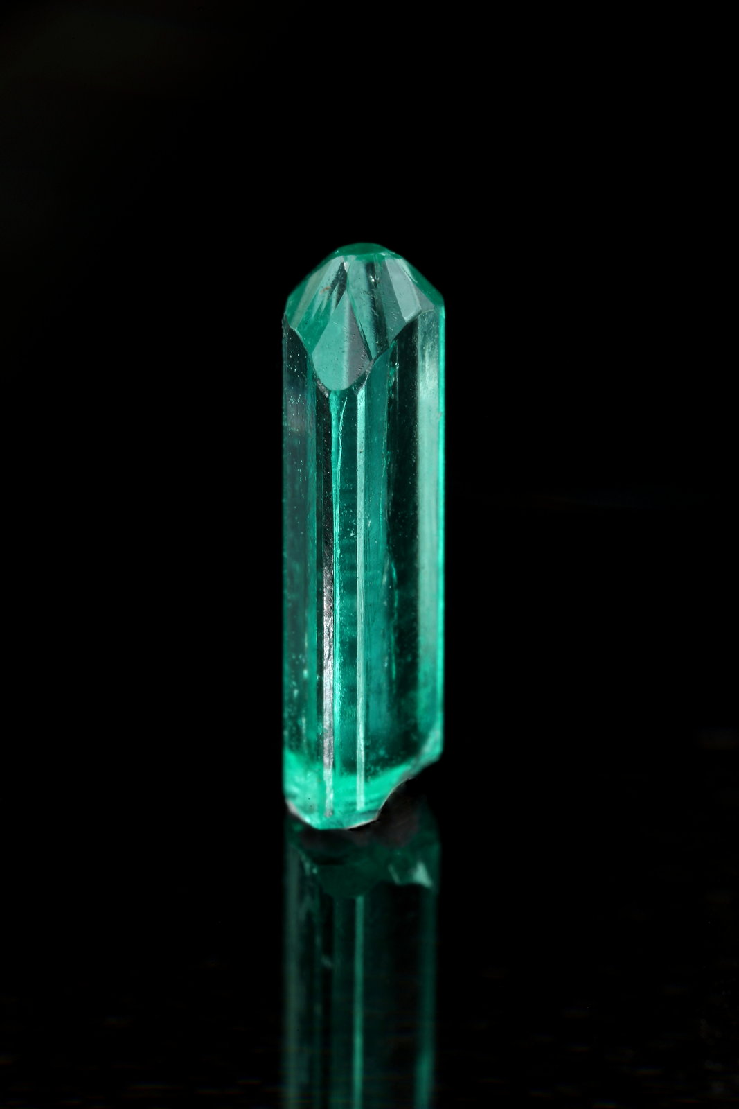 Beryl (variety emerald)
4x10mm
(Autor: Fiebre Verde)