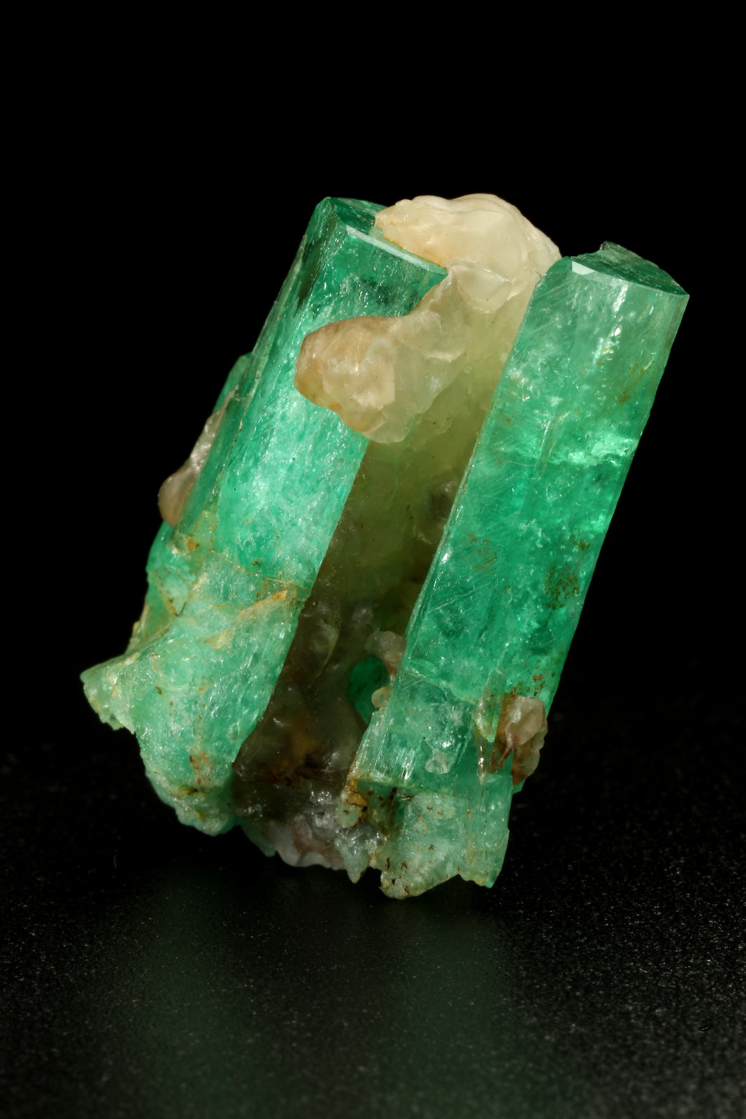Beryl (variety emerald)
21x30x15mm
(Autor: Fiebre Verde)