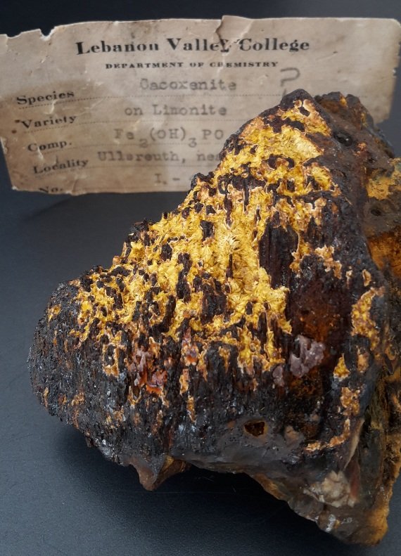 Cacoxenite
8,5 x 7 cm
(Autor: Andreas Gerstenberg)