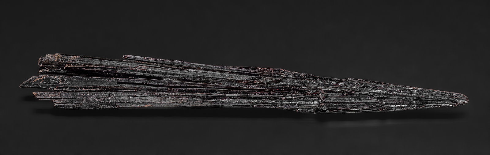 Kermesite
11.2 x 1.4 cm
(Autor: am mizunaka)
