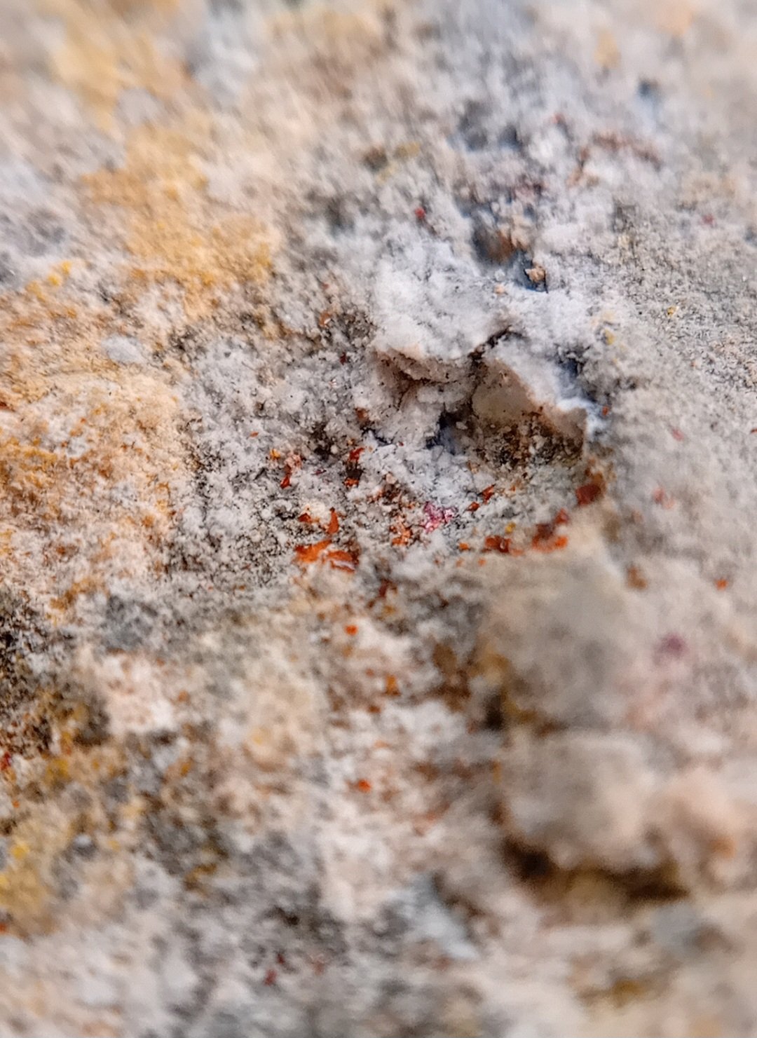 Bismoclite
0.1-05 mm
(Autor: mineralenzo)
