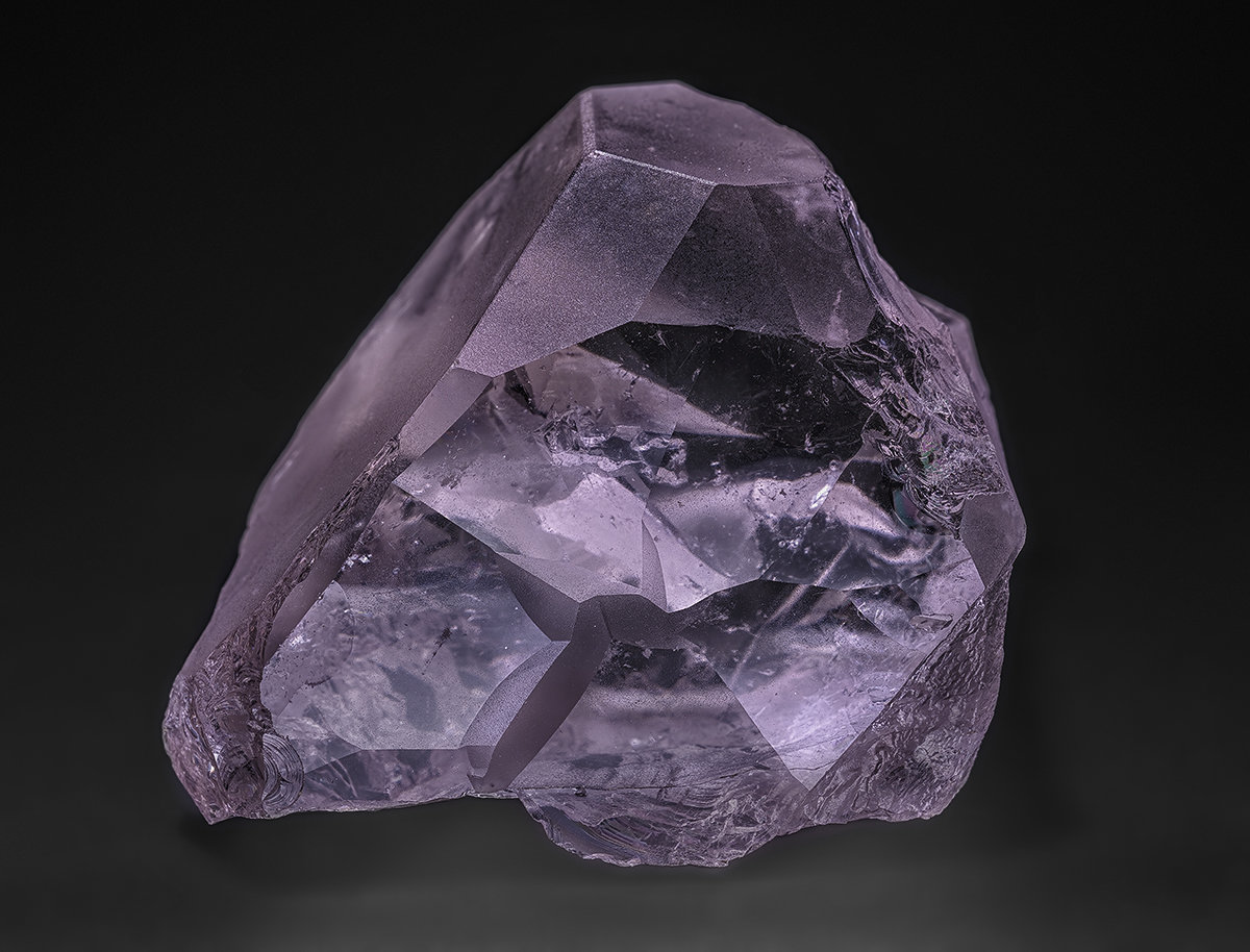 Beryl (variety morganite)
4.2 x 4.4 cm
(Autor: am mizunaka)