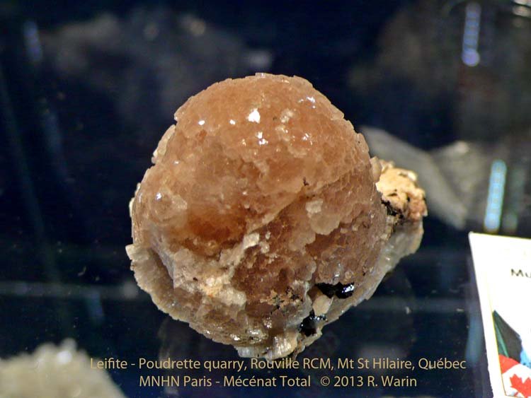 Leifite
(Autor: Roger Warin)