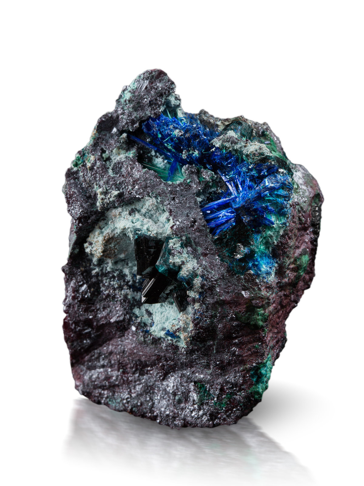 Likasite and Gerhardtite on Cuprite
5 x 3.5 x 4 cm / main crystal: 1.0 cm.
(Autor: MIM Museum)