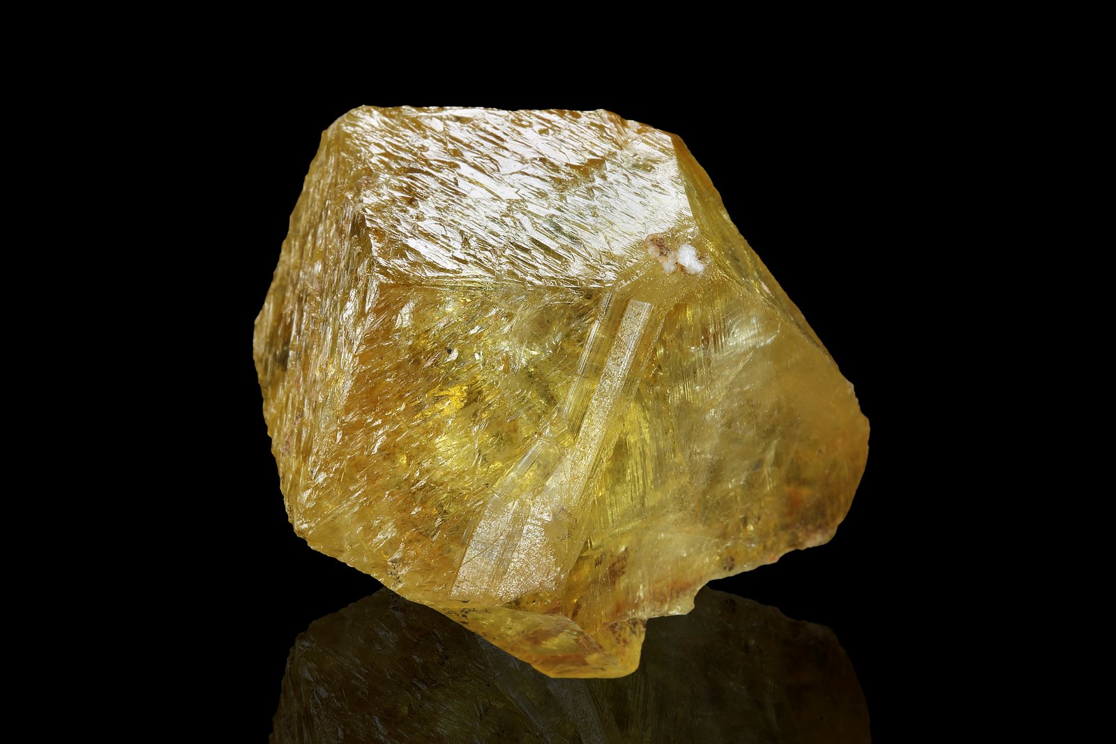Londonite
4 x 3.5 x 3 cm
(Autor: MIM Museum)