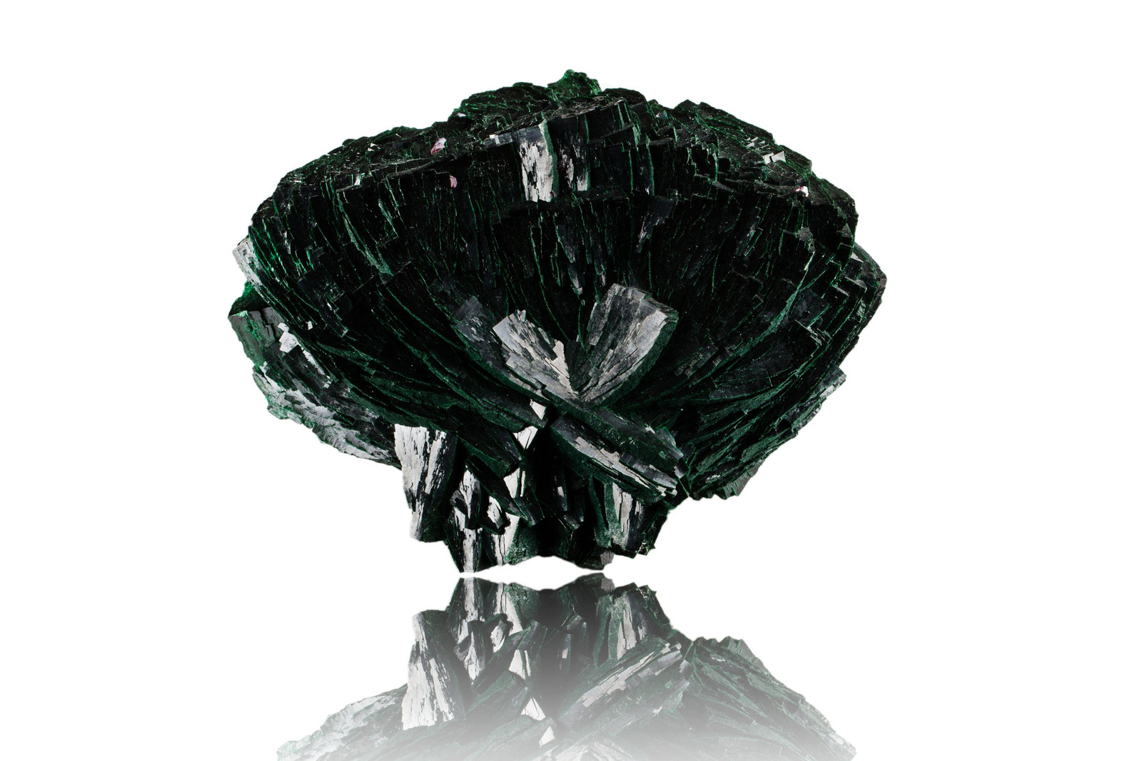 Malachite
12,0 x 7,0 x 11,0 cm
(Autor: MIM Museum)
