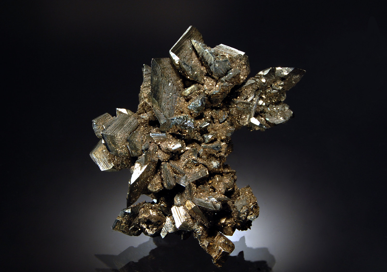 Marcasite
5.7 x 5.8 cm
(Autor: Michael Shaw)