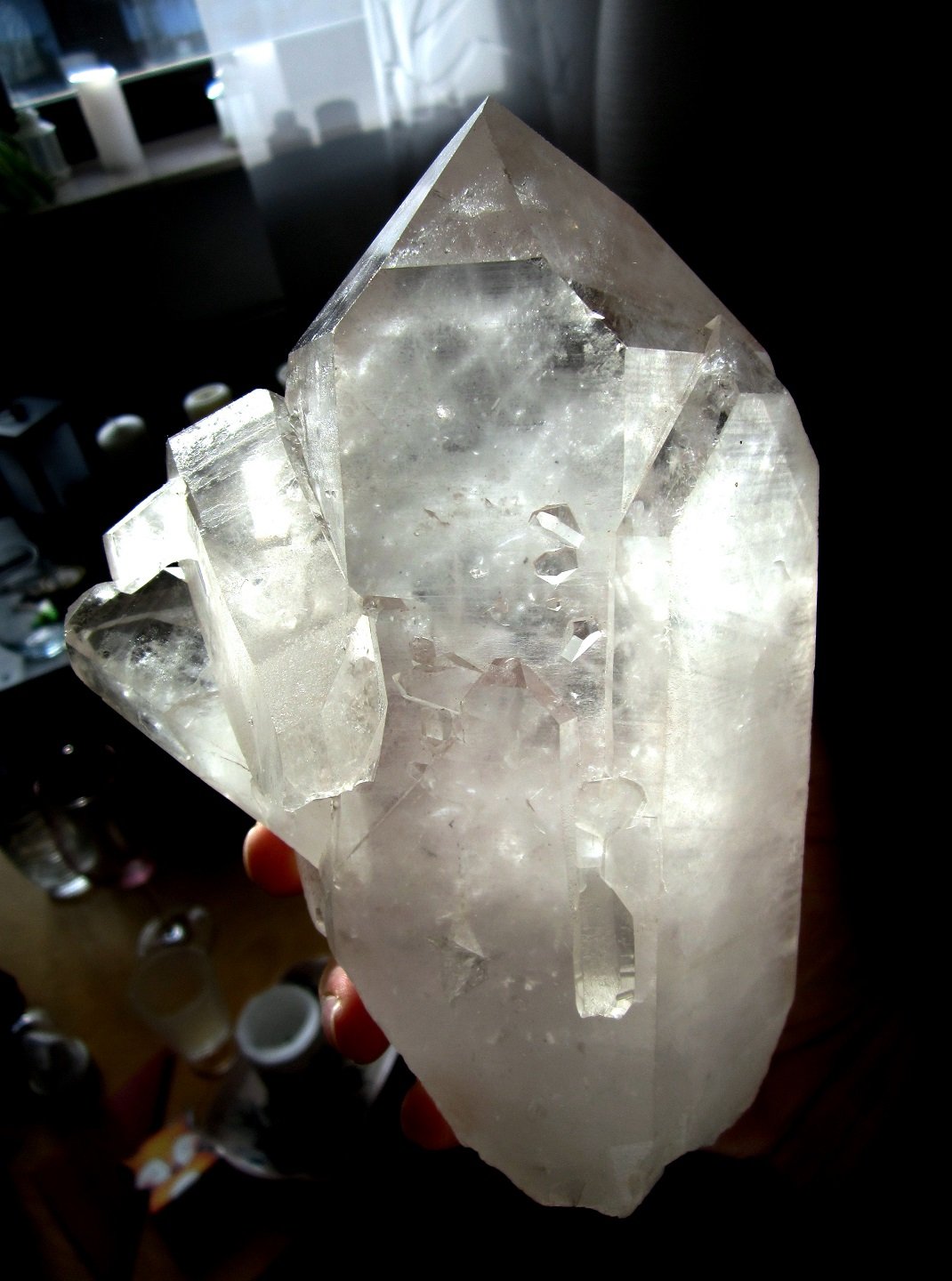 Quartz
Crystal size 18,5 cm
(Autor: Tobi)