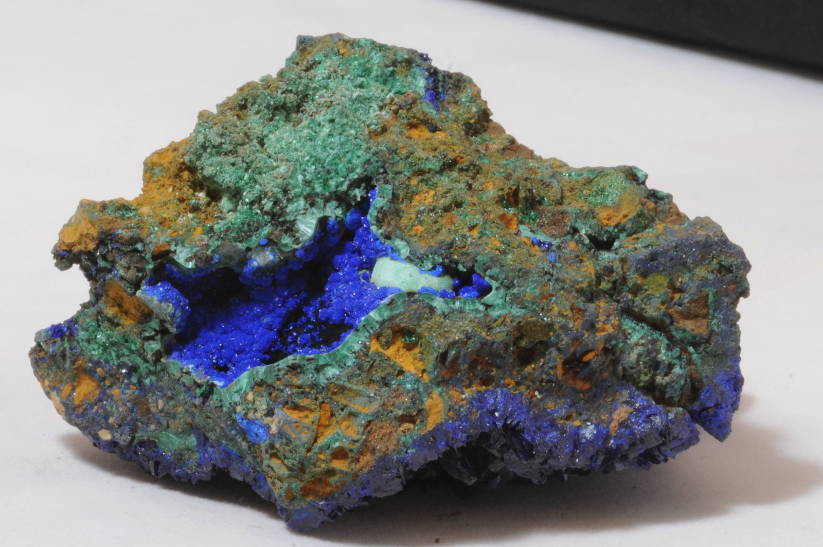 Azurite with Malachite
7.1 x 4.6 x 4.2 cm
(Autor: steven calamuci)