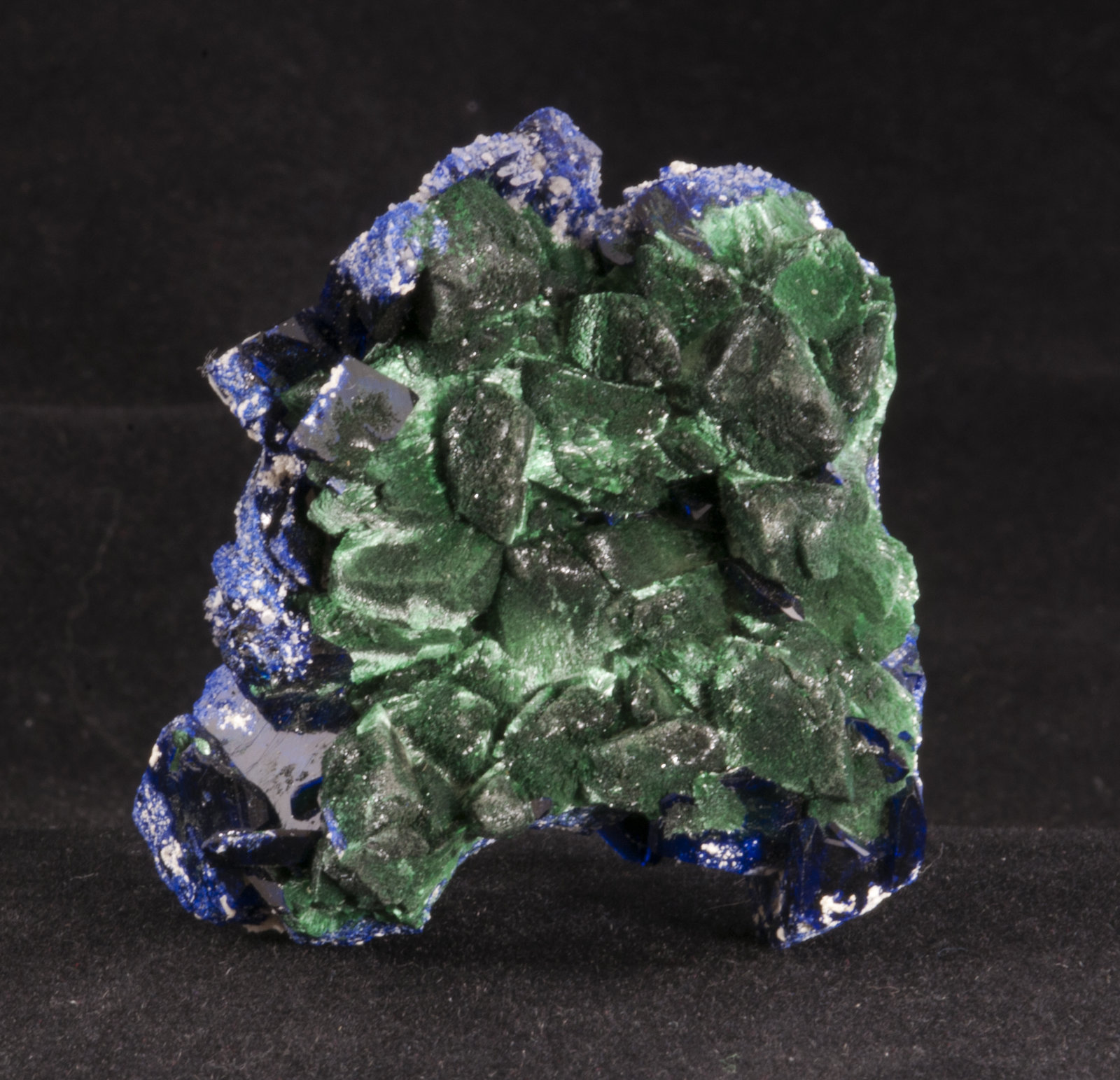 Malachite after Azurite
5.1 x 4.7 x 2.1 cm
(Autor: steven calamuci)