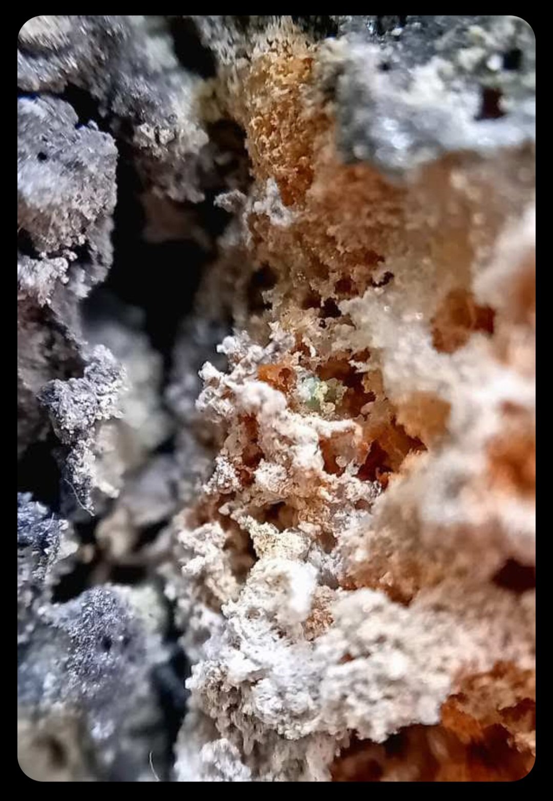 Melanterite
(Autor: mineralenzo)