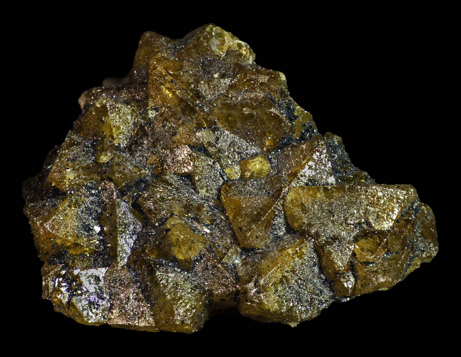 Scheelite
18 x 16 x 8 mm
(Autor: Rob Schnerr)