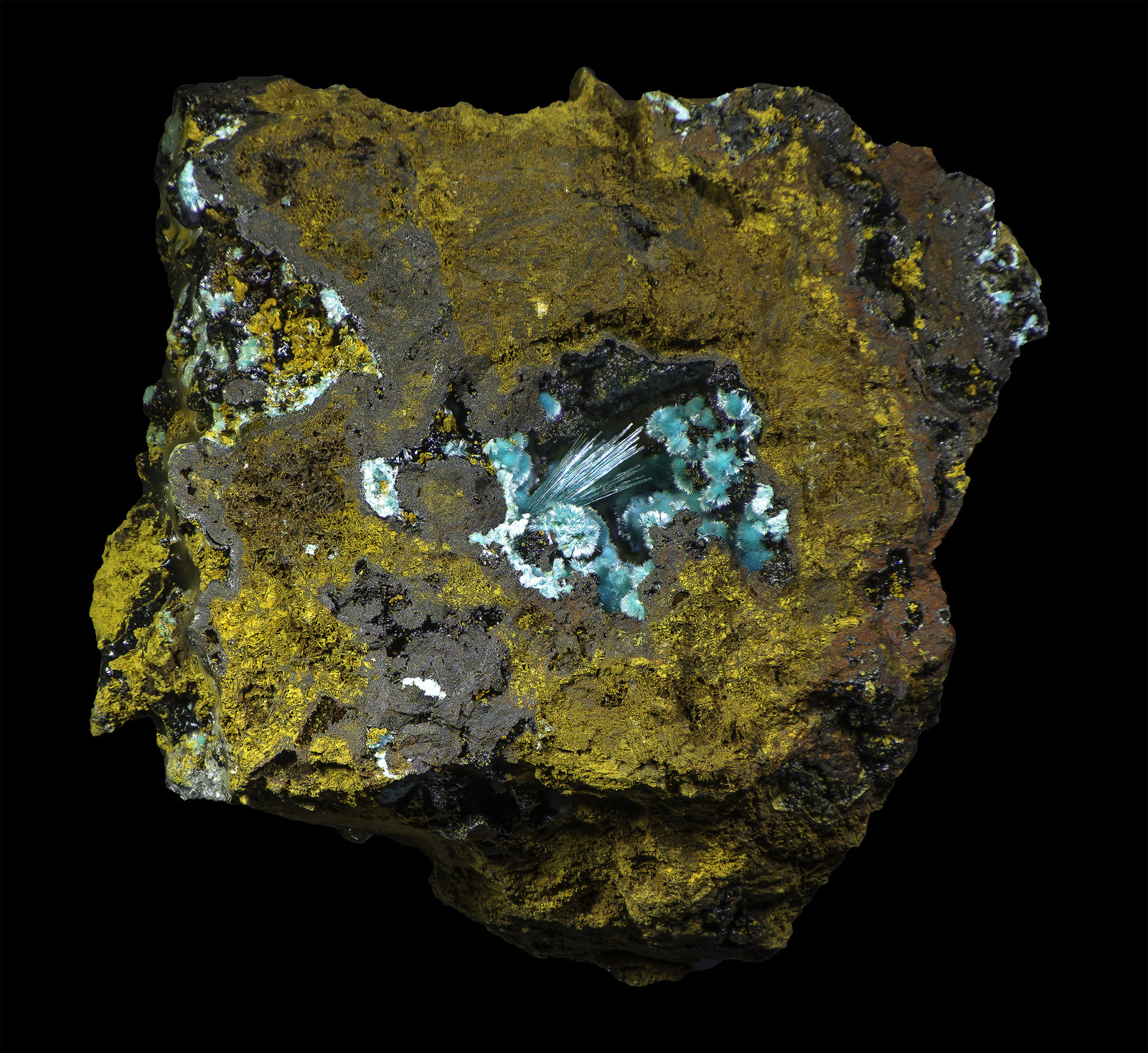 Auricalcite
19 x 19 x 4 mm
(Autor: Rob Schnerr)