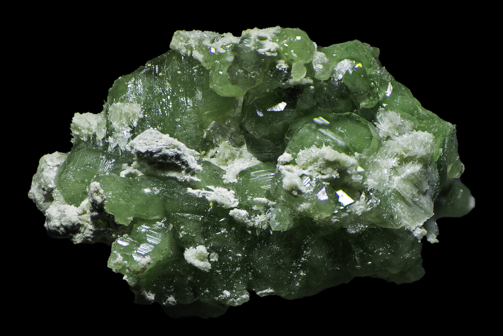 Grossular
10 x 6 x 4 mm
(Autor: Rob Schnerr)