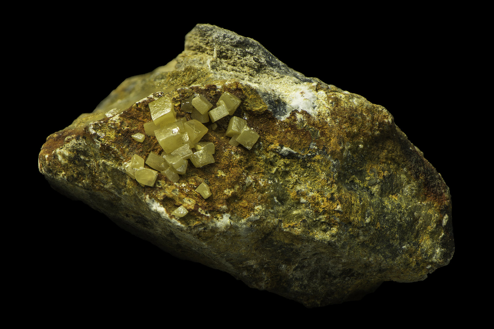 Wulfenite
22 x 12 x 8 mm
(Autor: Rob Schnerr)
