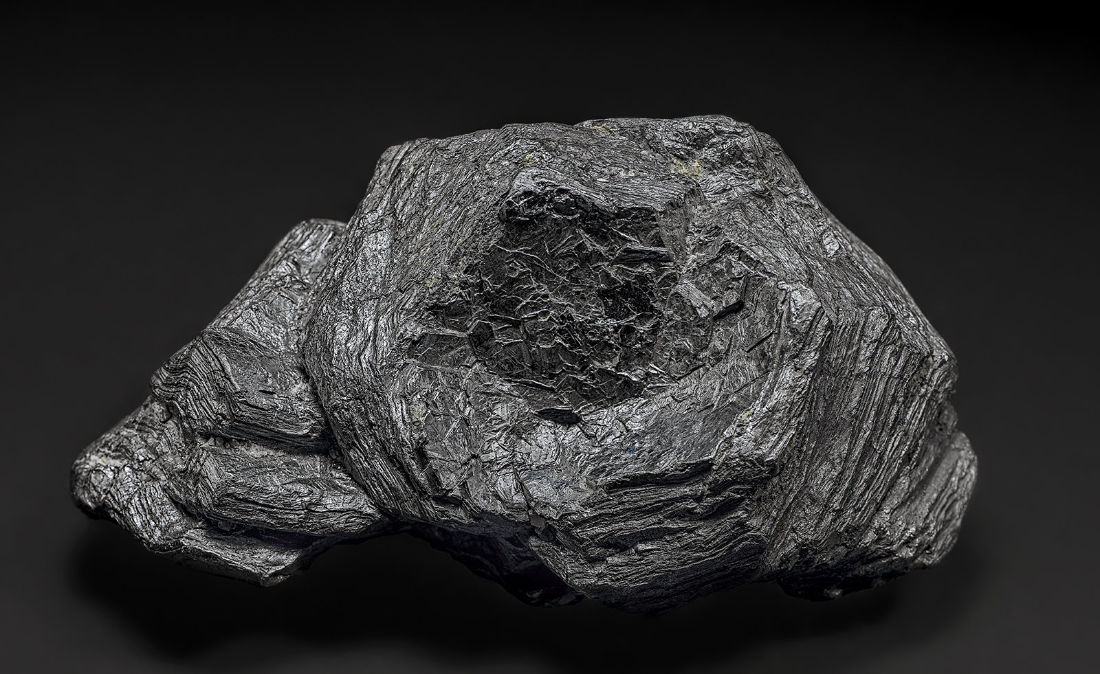 Molybdenite
8.7 x 5.5 cm
(Autor: am mizunaka)