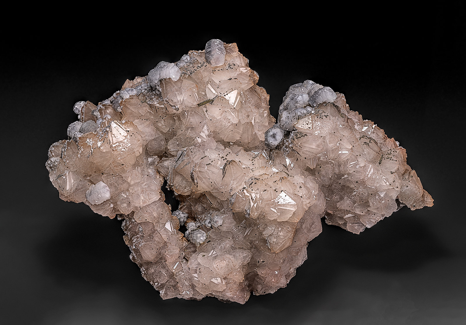 Quartz, Calcite, Pyrite
20.5 x 14.3 cm
(Autor: am mizunaka)
