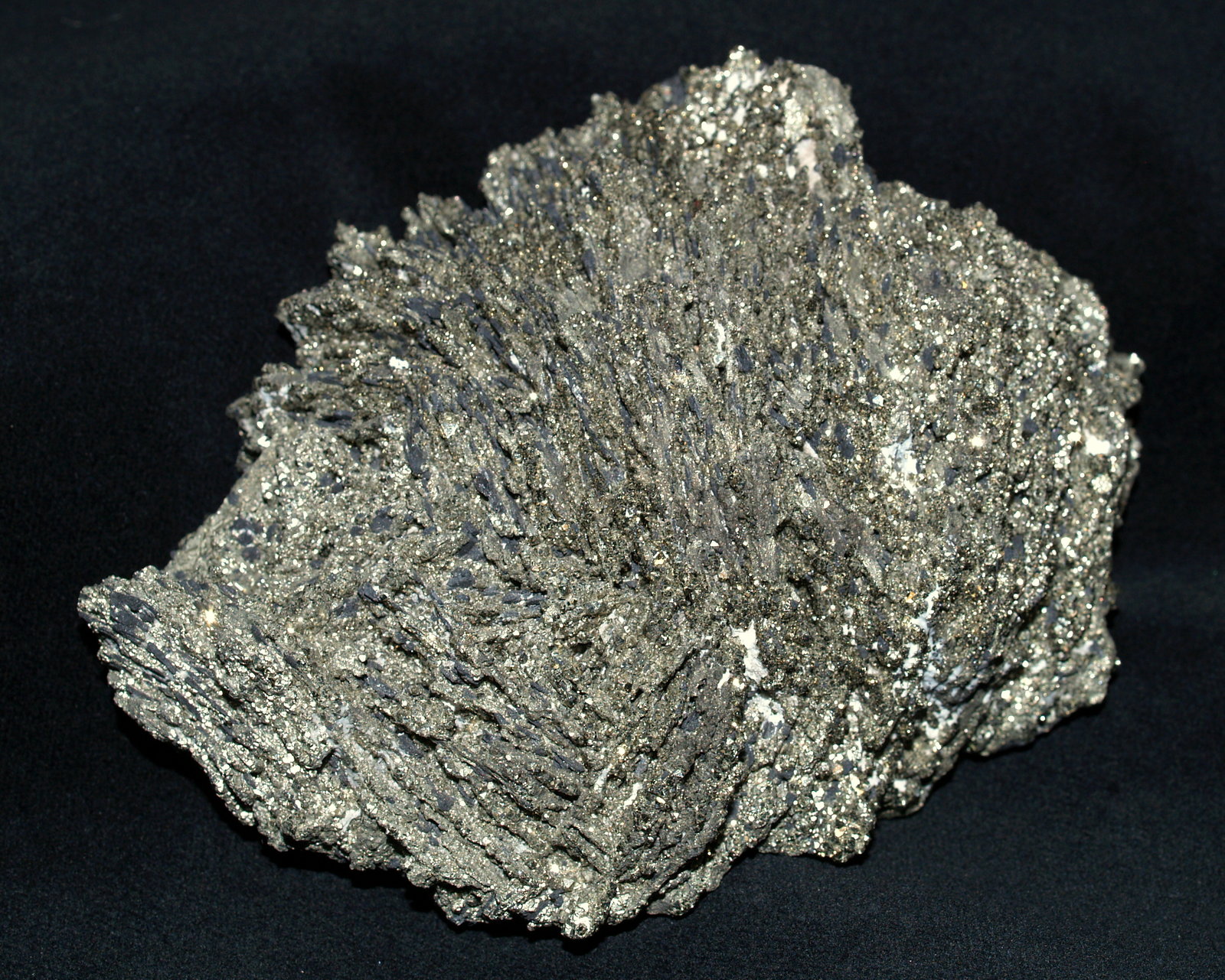 Marcasite with Pyrite
13x11x5 cm
(Autor: Joseph DOliveira)