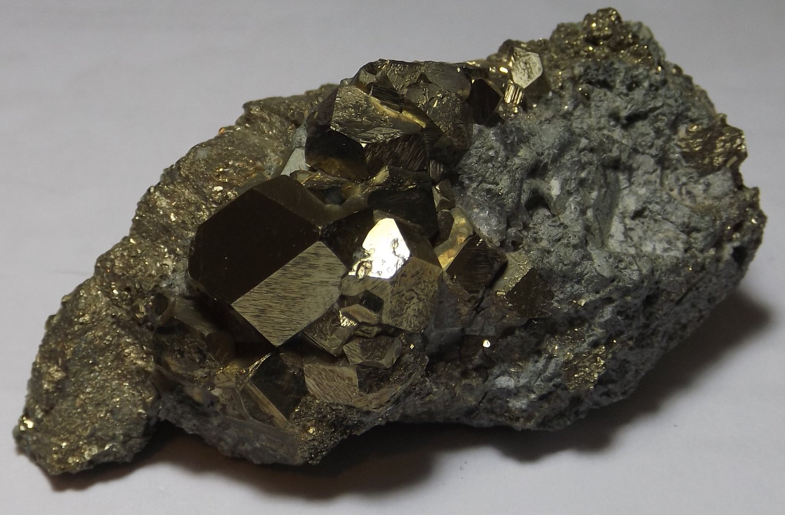 Pyrite
6cm x 3.7cm
(Autor: markbeckett)
