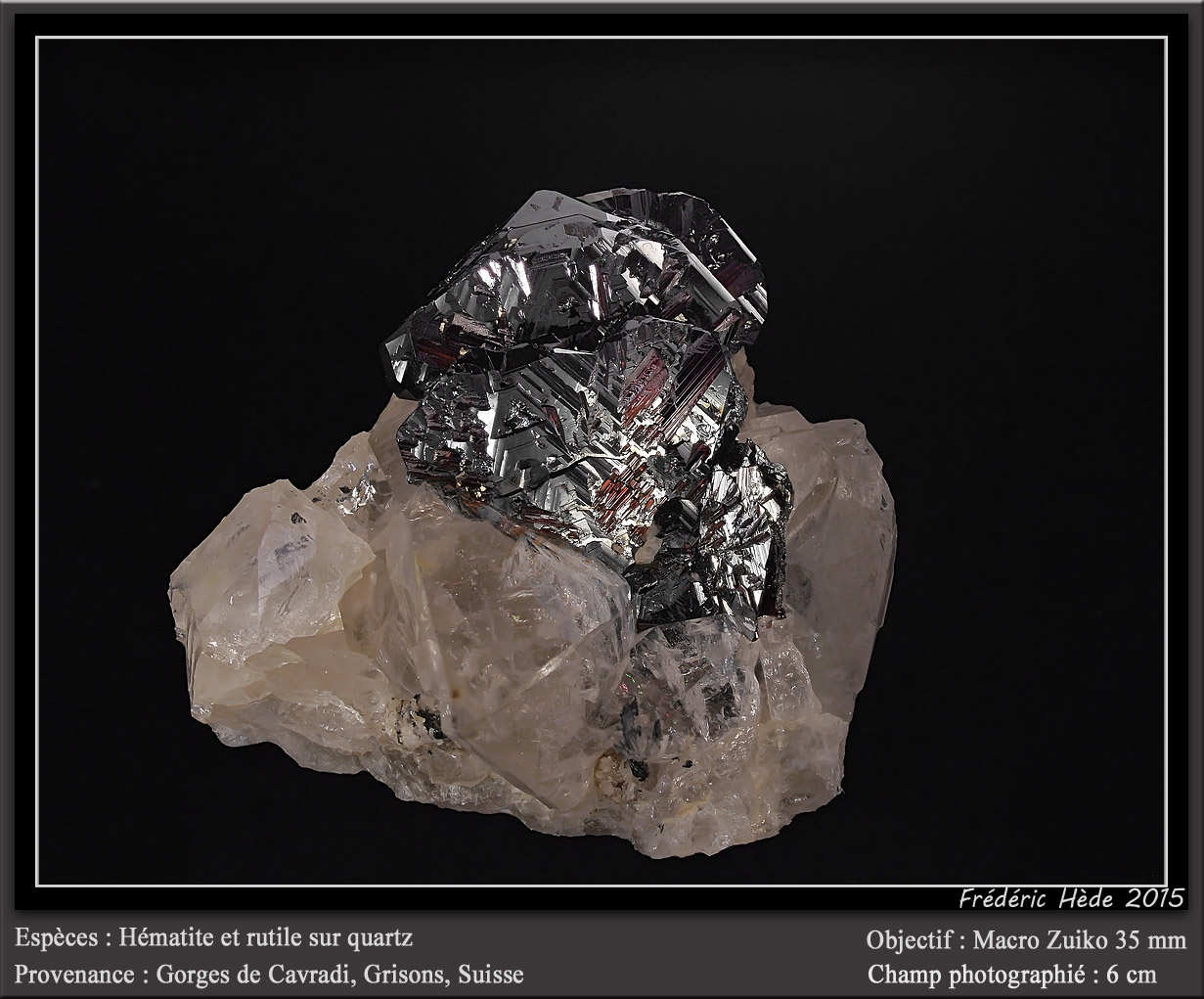 Hematite and rutile
fov 6 cm
(Autor: ploum)