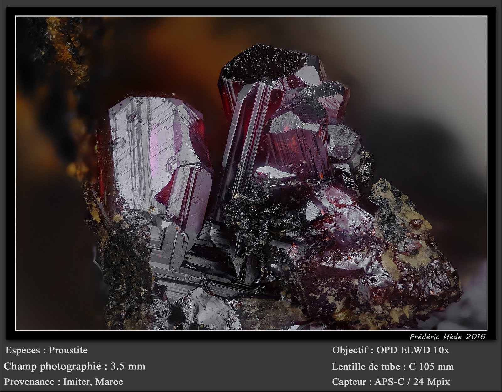 Proustite
fov 3.5 mm
(Autor: ploum)