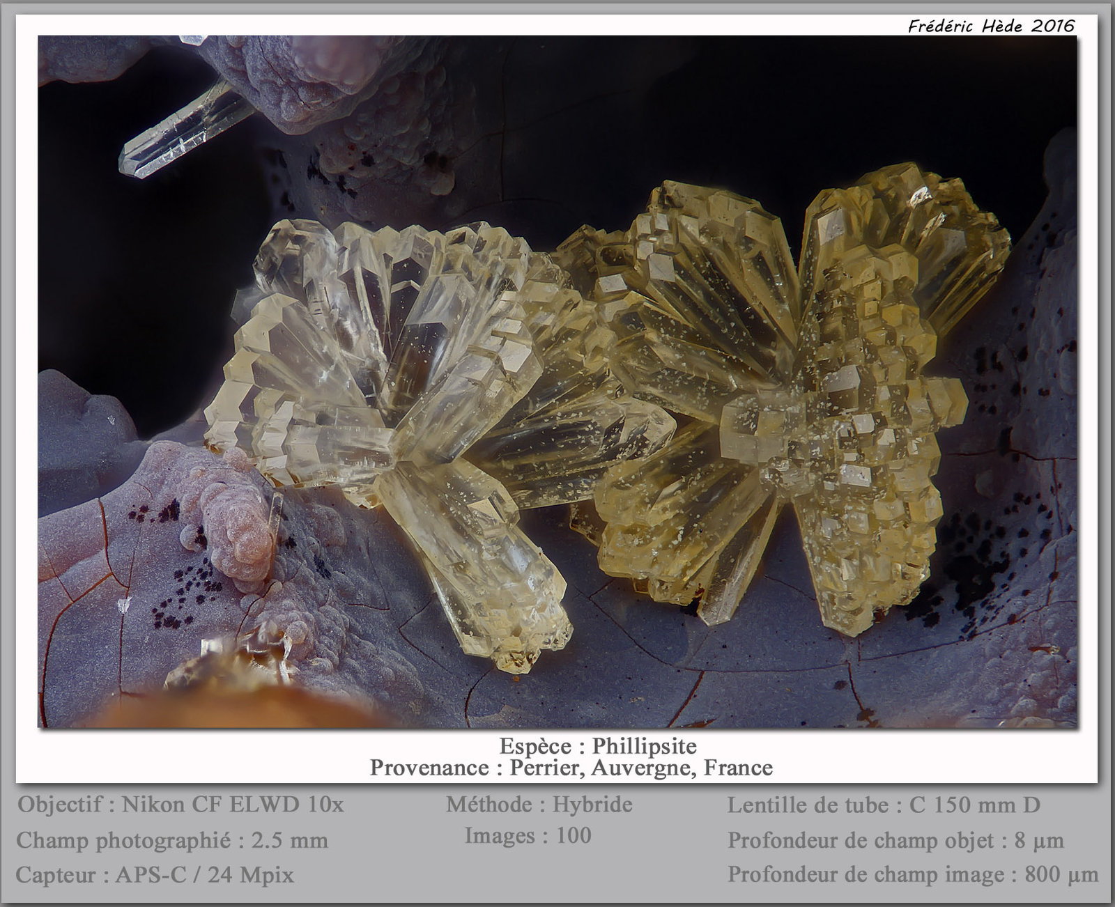 Phillipsite
fov 2.5 mm
(Autor: ploum)