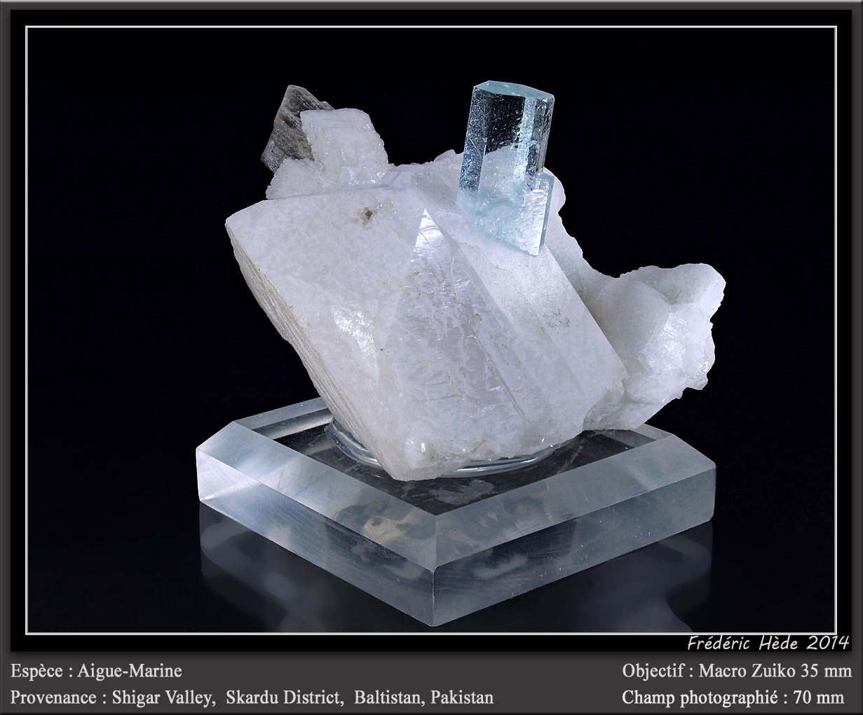 Beryl (var. aquamarine)
fov 70 mm
(Autor: ploum)