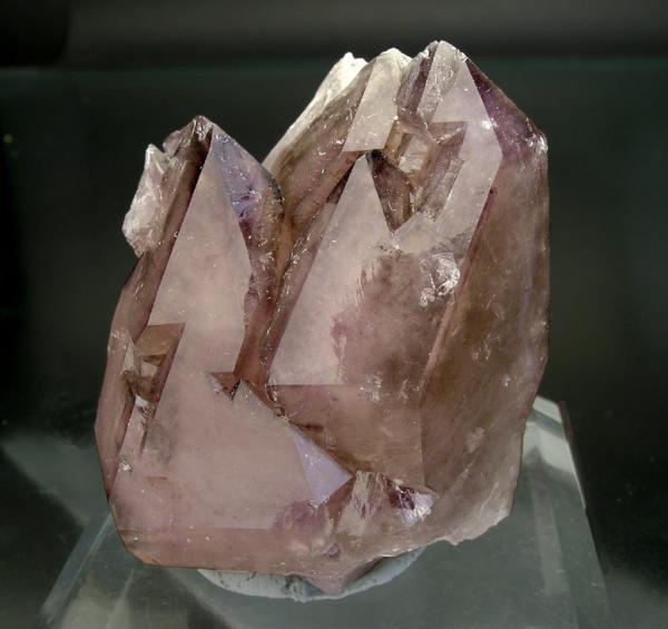 Quartz (variety amethyst and smoky quartz)
5 x 4 x 2,5 cm
(Autor: Joan R.)