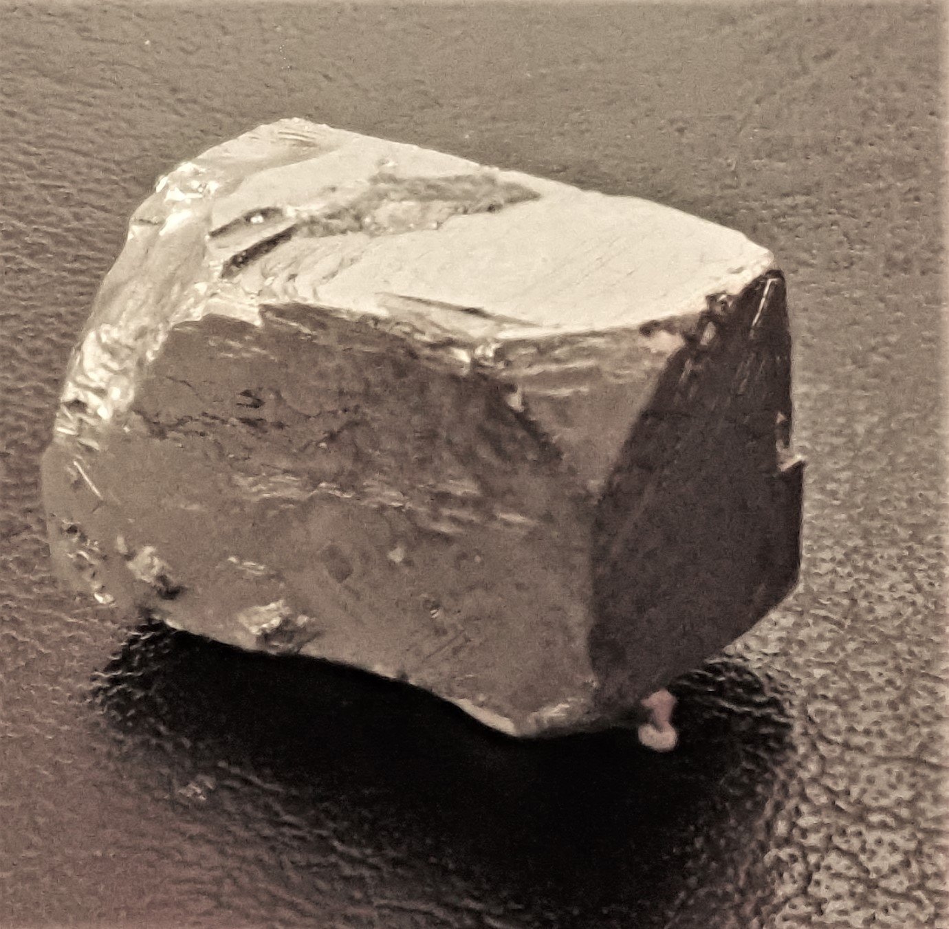 Pyrite
1.5x.9x.9 cm
(Autor: Bob Morgan)