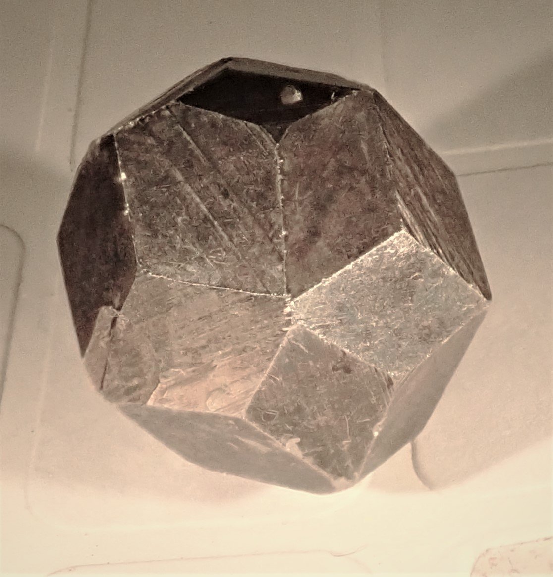 pyrite
1.4x1.4x1.3
(Autor: Bob Morgan)