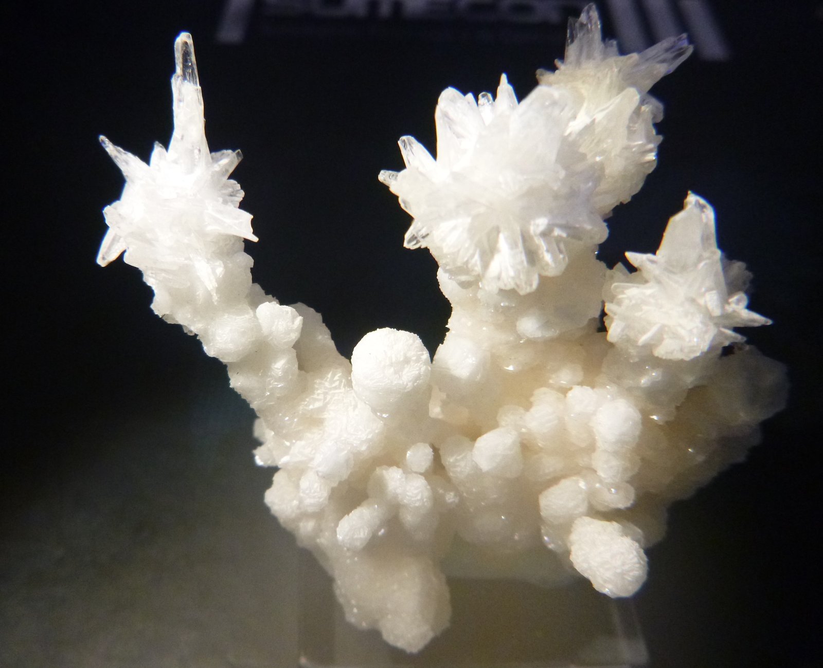Aragonite
47mm x 50mm x 33mm
(Autor: Firmo Espinar)