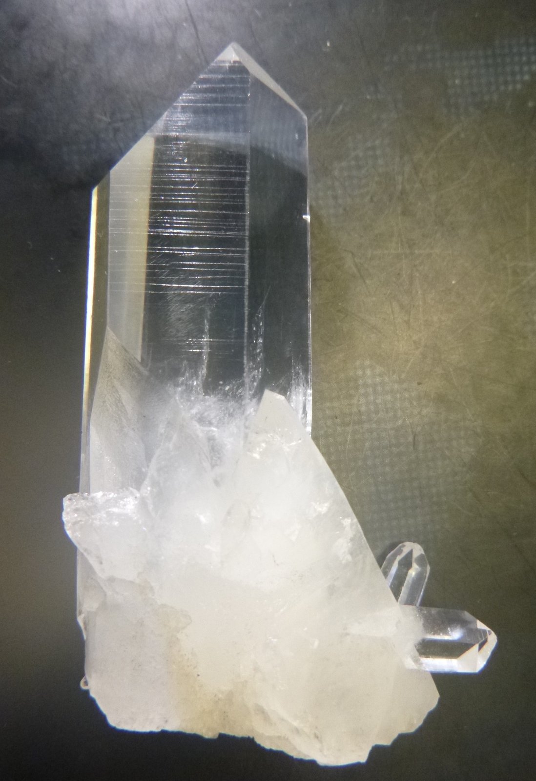 Quartz
40mm x 68mm x 26mm
(Autor: Firmo Espinar)