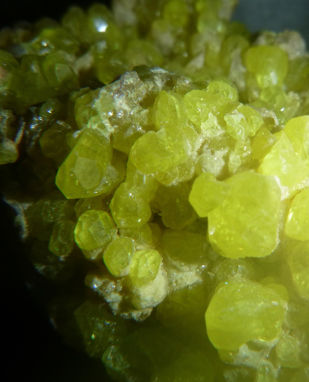 Sulphur
94 mm x 65 mm x 48 mm
(Autor: Firmo Espinar)